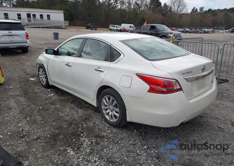 2013 Nissan Altima 2.5 S z USA, uszkodzony, nr VIN 1N4AL3AP5DN560586